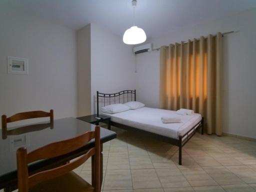 Vironas Hotel Himare Exterior photo